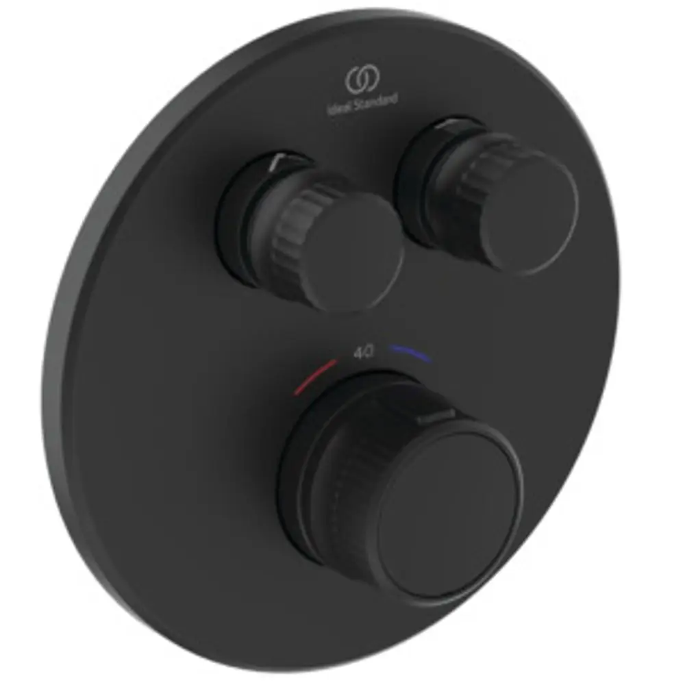Brausethermostat von Ideal Standard in Schwarz mit drei Drehknöpfen zur Temperatureinstellung und Wasserdurchflusskontrolle auf einer runden Fläche.
